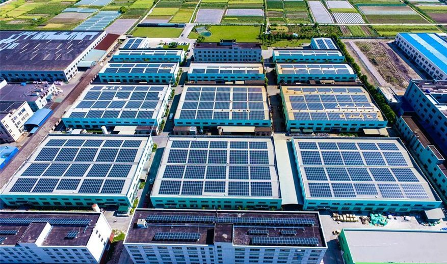 最快明年下半年“平價上網” 新政倒逼光伏行業(圖1) 最快明年下半年“平價上網” 新政倒逼光伏行業(圖1)