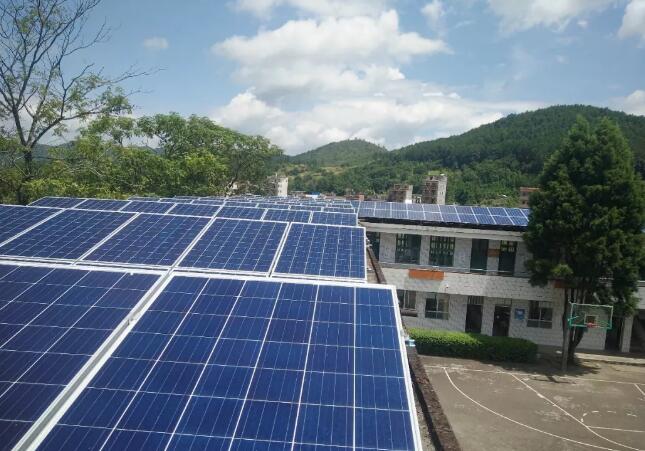 光伏發電的優勢和發展前景是什么?(圖1) 光伏發電系統的組成及各個部分的作用